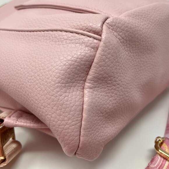 Fawn Design Diaper bag in Vegan blush pink backpack or a messenger bag - Picture 7 of 16